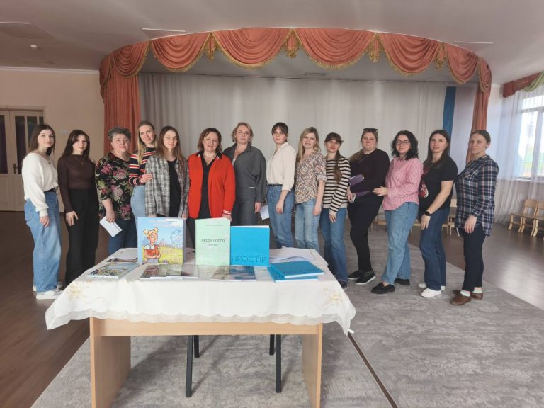 До дня письменників